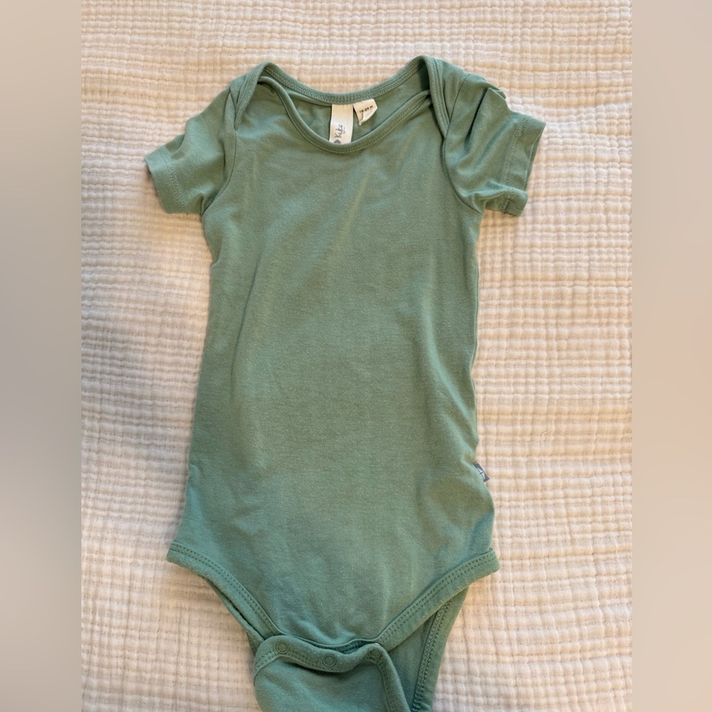 Kyte Baby Matcha Bodysuit